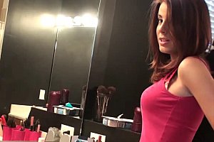 高潮玩弄美女丨vk